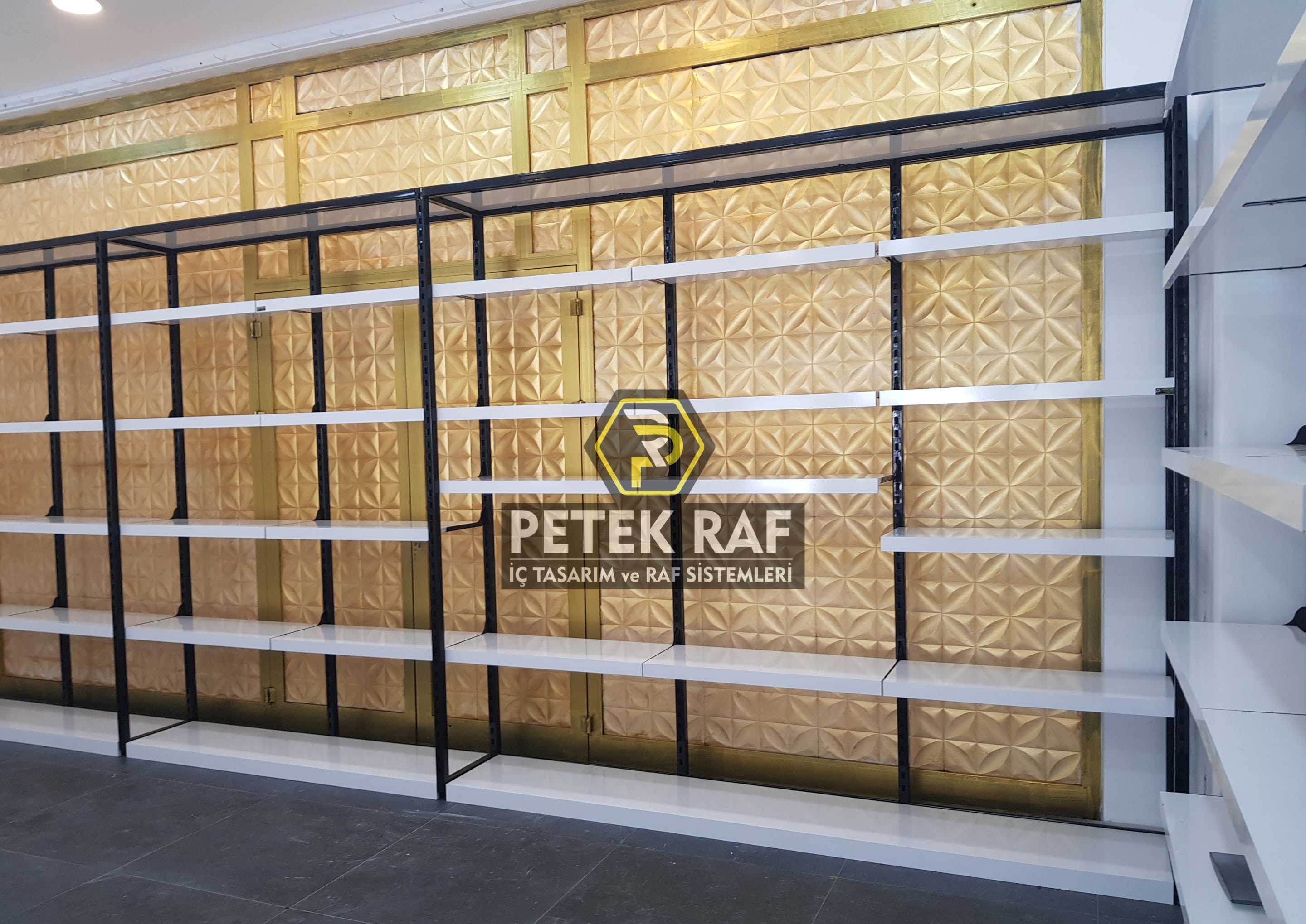 PETEK RAF